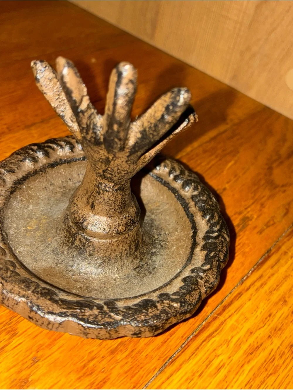 Cast Iron Hand Ring Holder in Rustic Brown